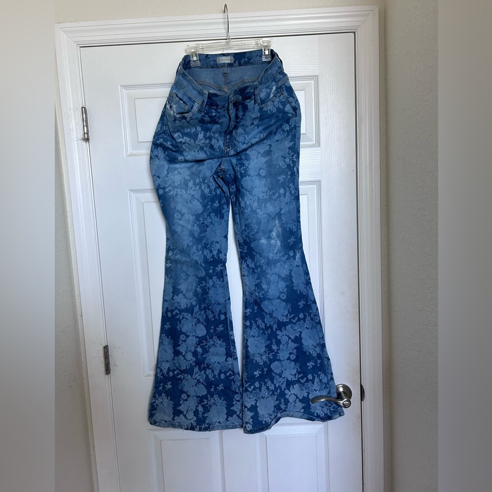 Flower jeans
